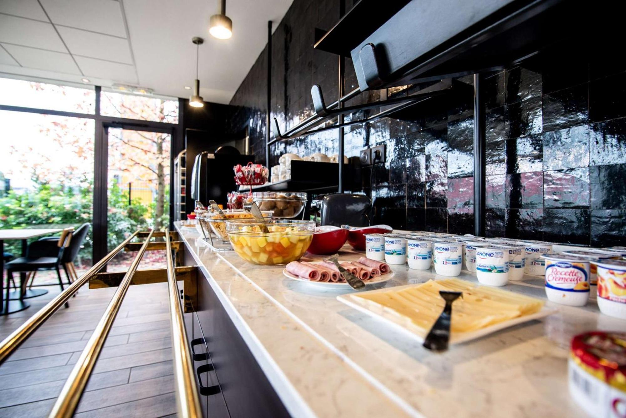 Brit Hotel Du Stade Rennes Ouest エクステリア 写真